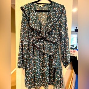 Green floral long sleeve dress